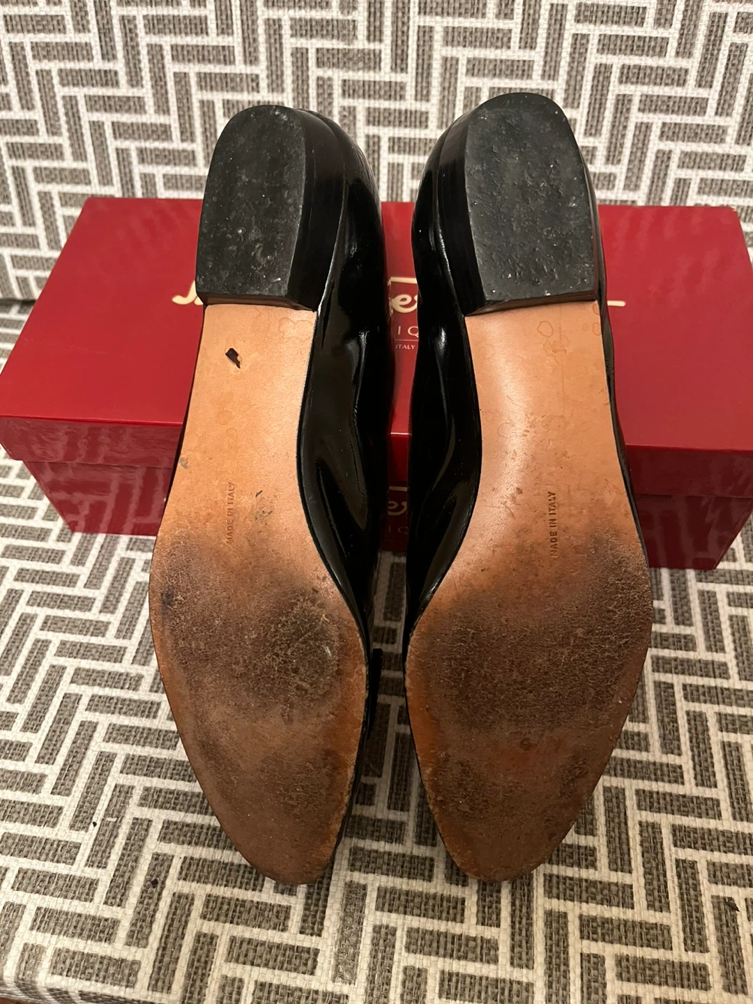 Salvatore Ferragamo Black Patent Leather Flats - photo 4