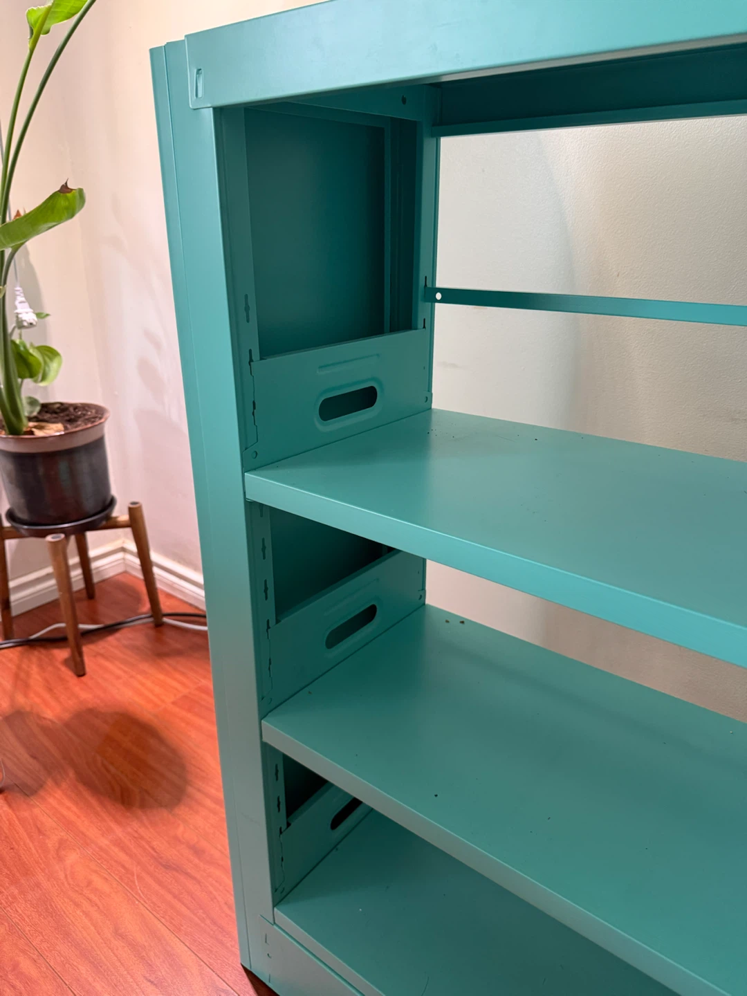 Turquoise metal shelving unit - photo 3
