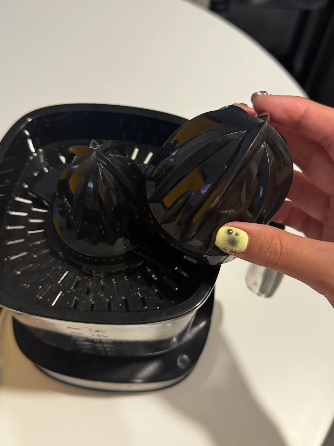 Luukmonde Electric Citrus Juicer - photo 3