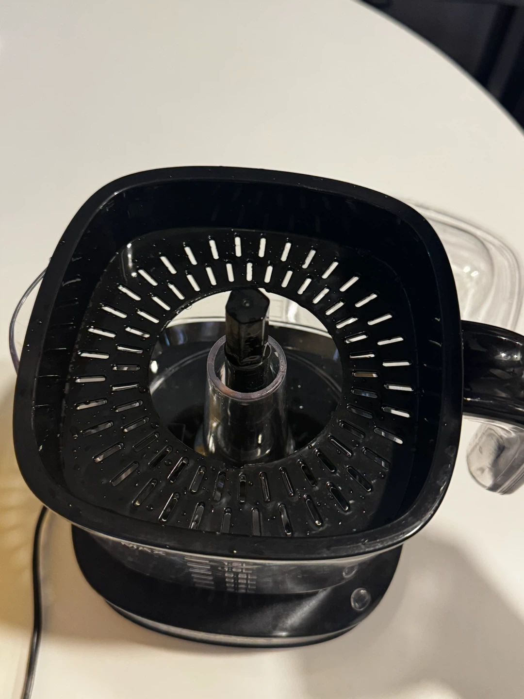 Luukmonde Electric Citrus Juicer - photo 4