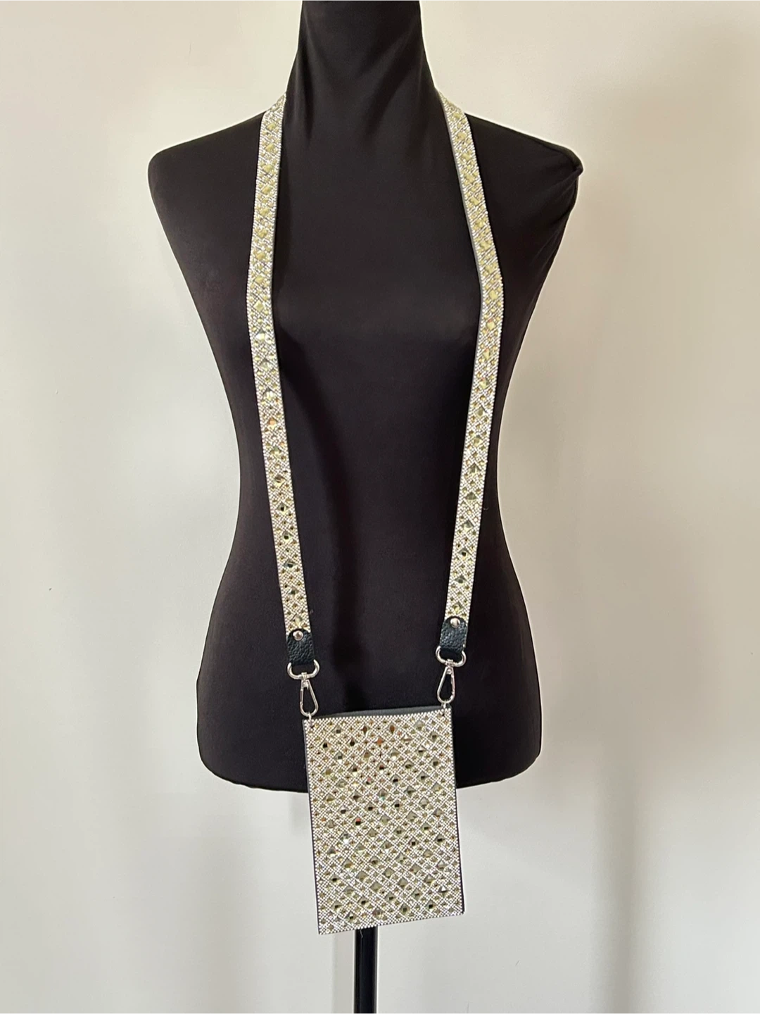 Rhinestone Crossbody Phone Pouch NEW! - photo 4