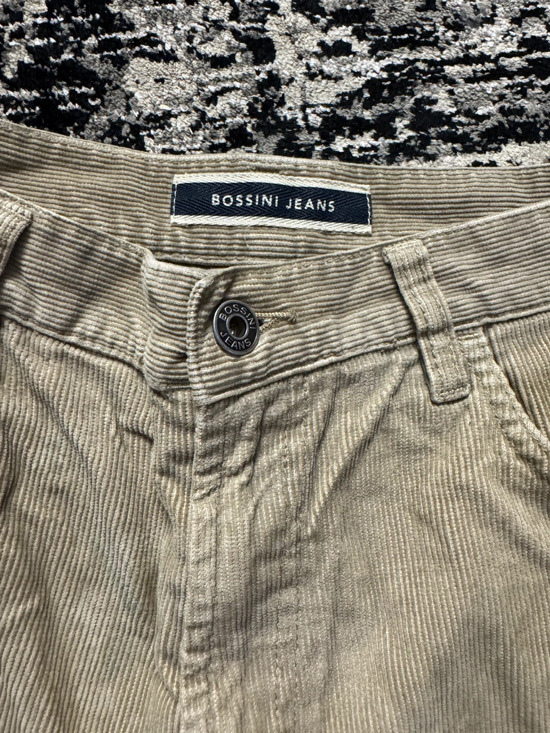 Bossini Jeans Beige Corduroy Pants - photo 4