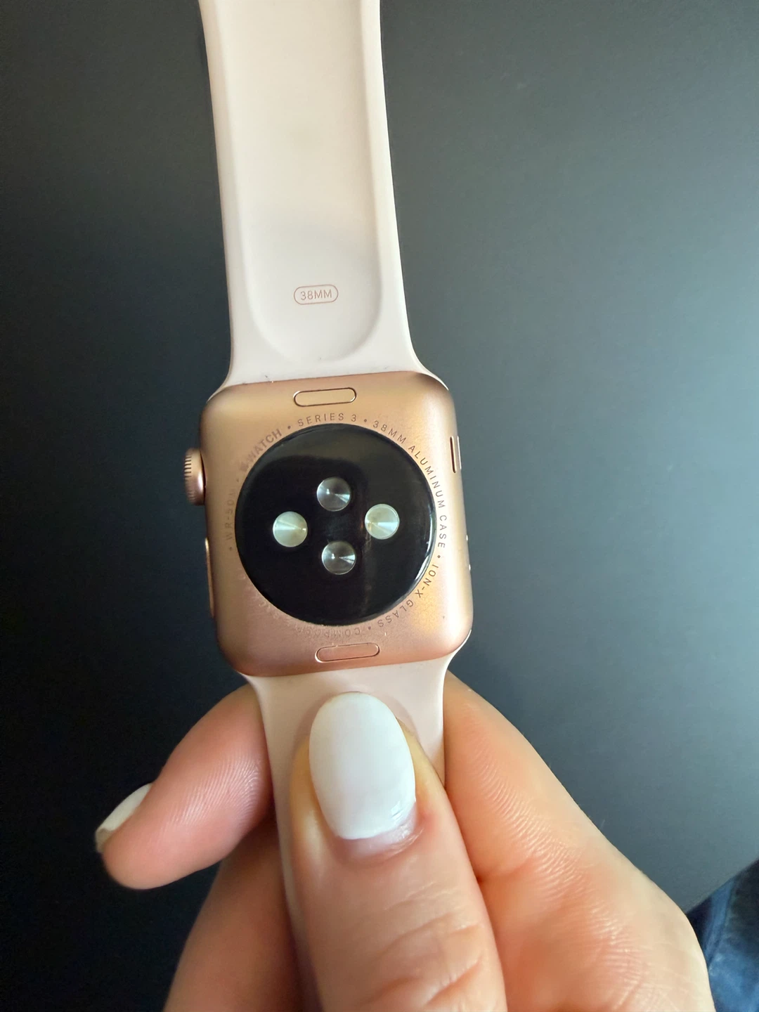 Apple Watch Series 3 – 38mm Rose Gold - photo 2
