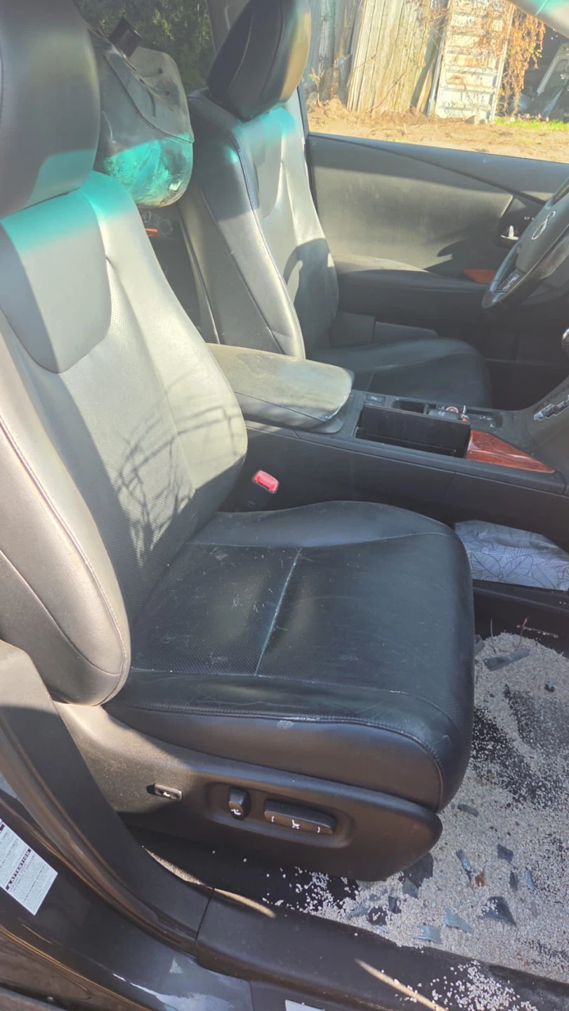 Front Seats - 2010 Lexus RX350
