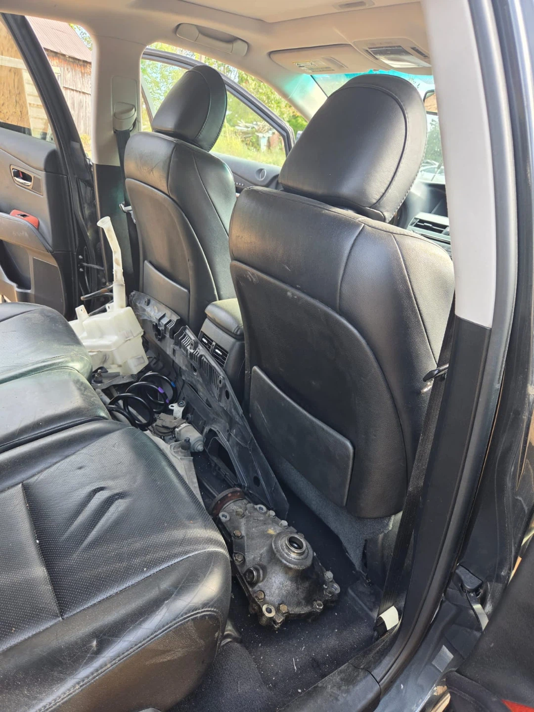 Front Seats - 2010 Lexus RX350 - photo 2
