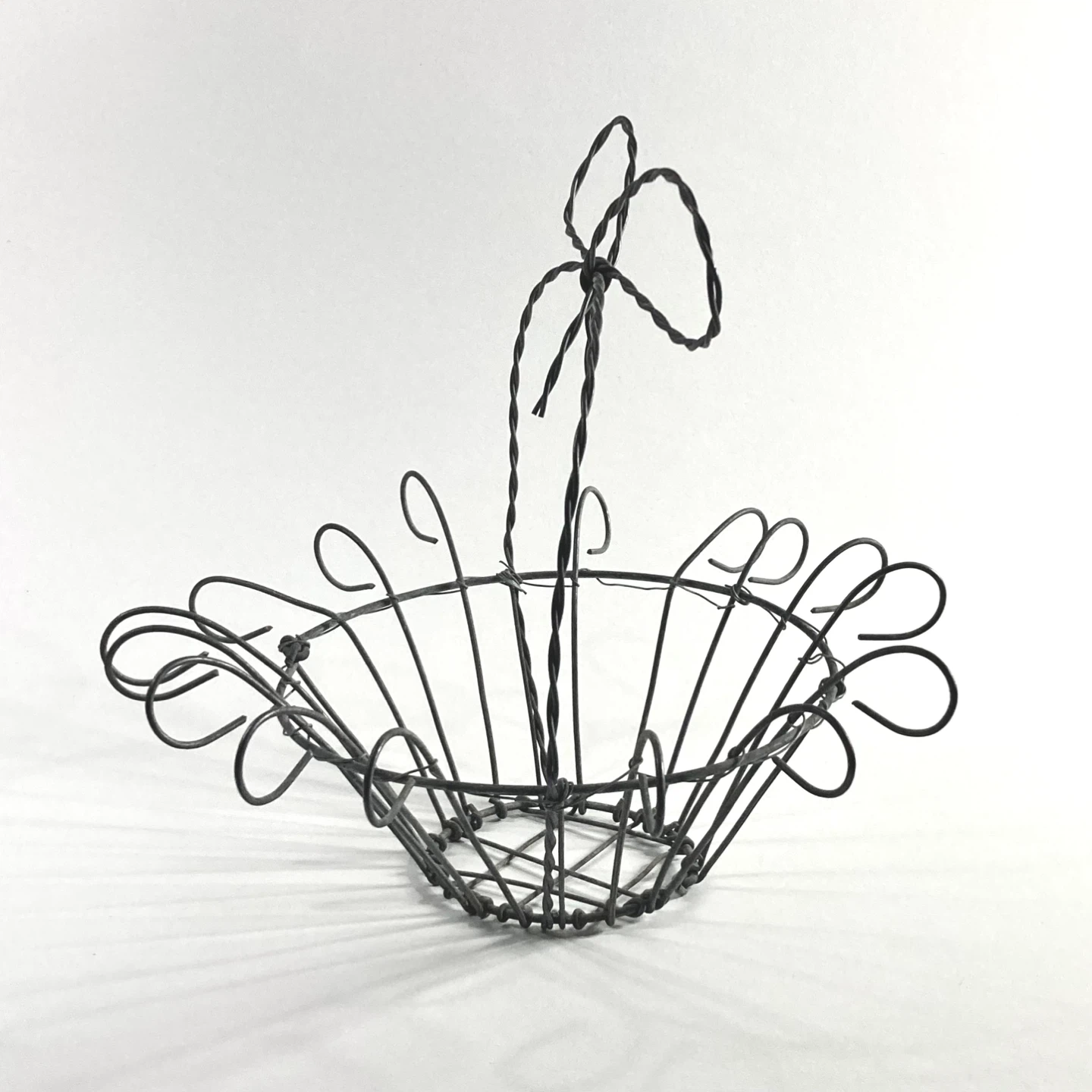 Vintage Wire Egg Basket - photo 3