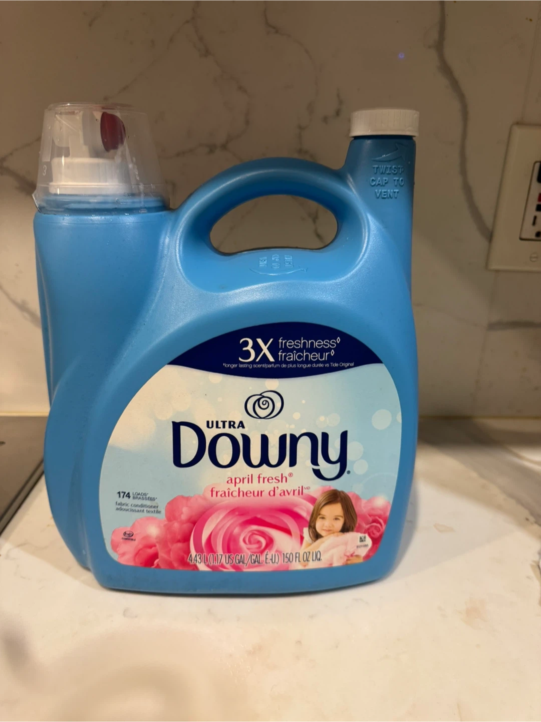 Laundry Detergent, Softener, Booster, and Sheets Set - photo 3