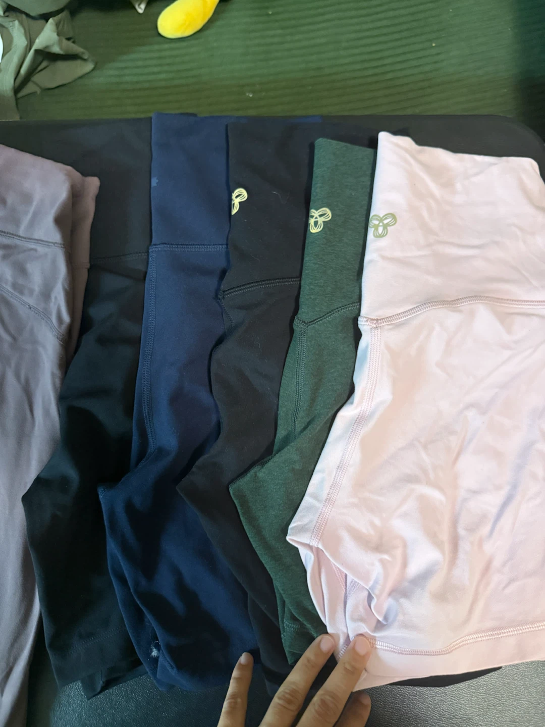 Assorted TNA Activewear Collection - photo 2