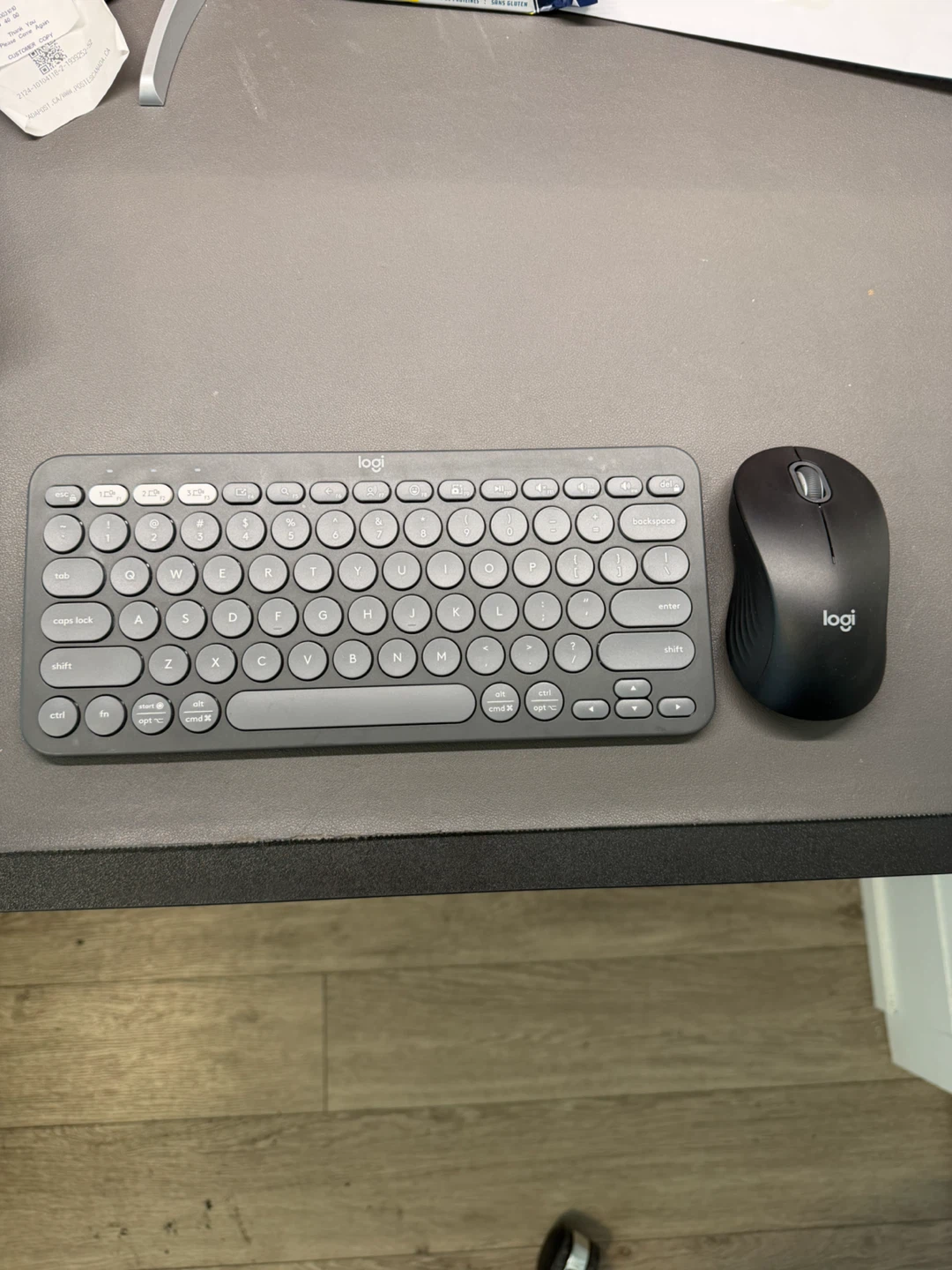 Logitech Pebble Keys 2 K380s and M550 L Mouse