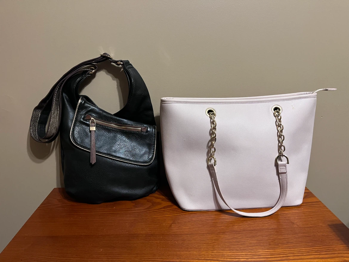 LADIES FAUX LEATHER CROSSBODY, LAPTOP BAG (Read description)
