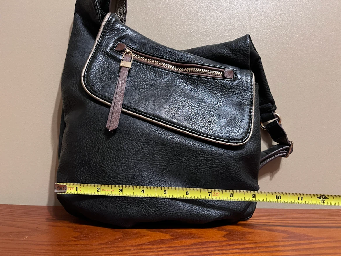 LADIES FAUX LEATHER CROSSBODY, LAPTOP BAG (Read description) - photo 2