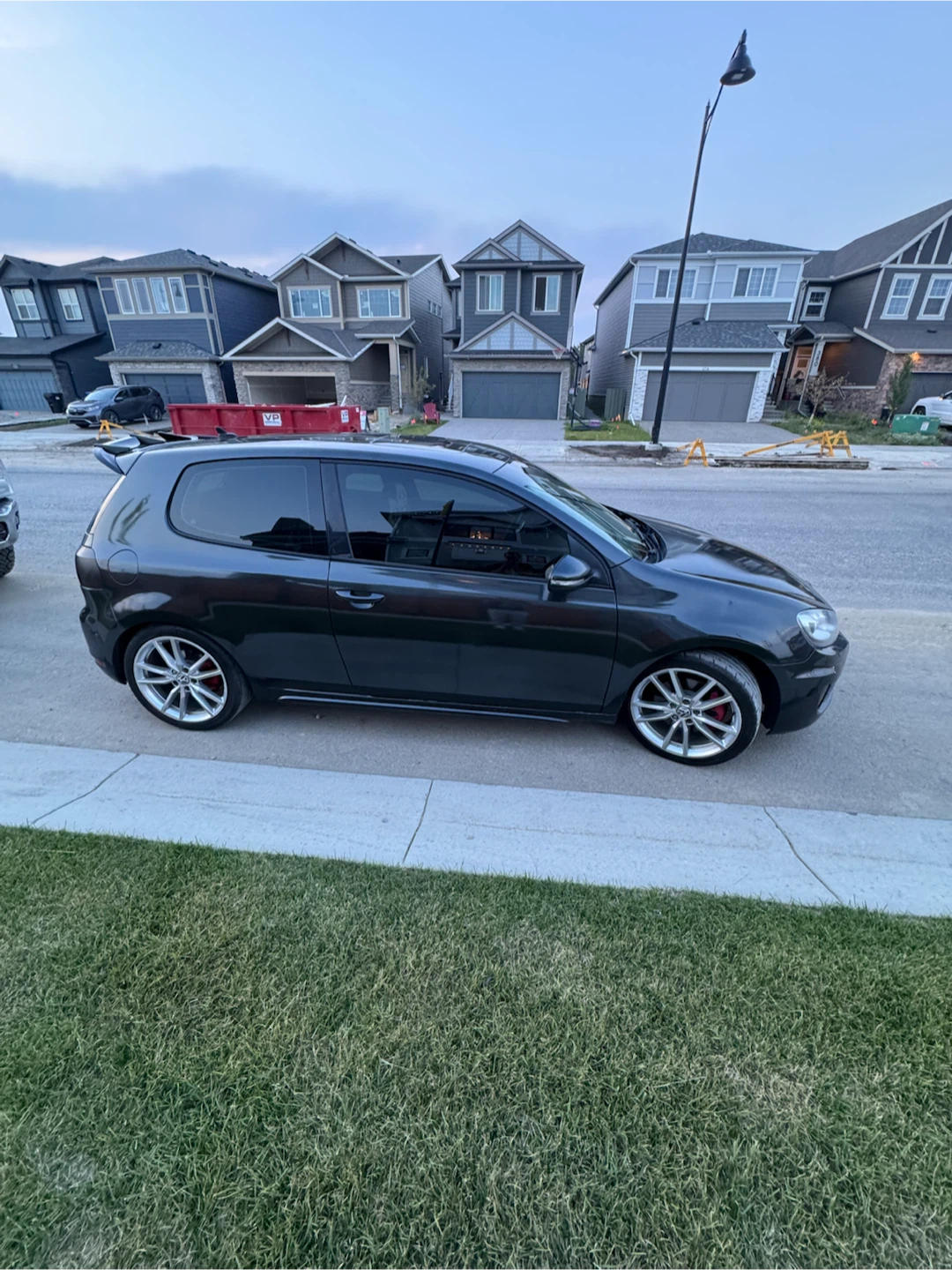 Volkswagen Golf GTI 2-Door Hatchback - photo 3