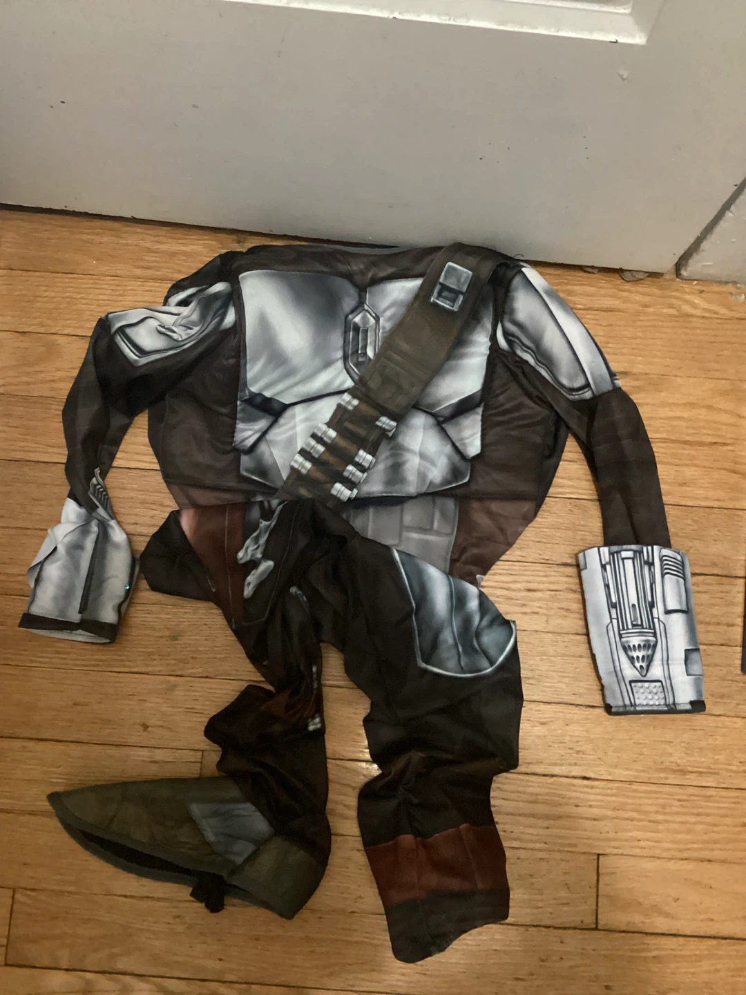 Star Wars The Mandalorian Costume size small kids