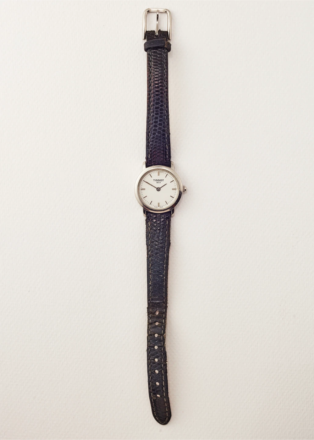 Vintage Tissot 1853 Ladies Swiss Quartz Watch (Ref. C226K) - photo 4