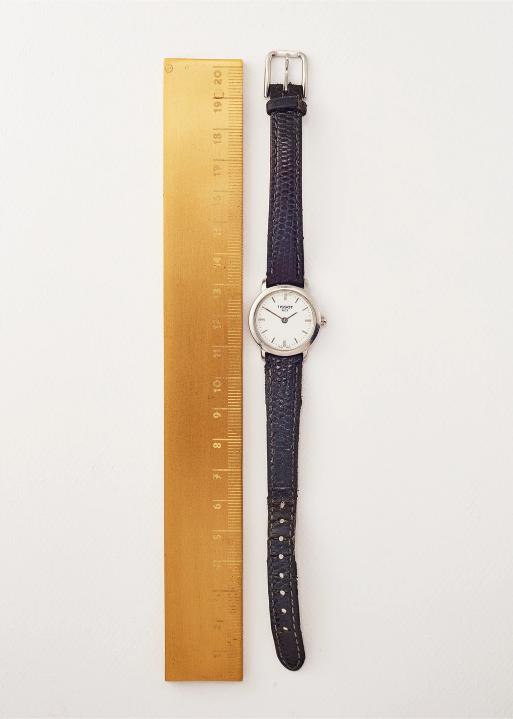 Vintage Tissot 1853 Ladies Swiss Quartz Watch (Ref. C226K) - photo 5