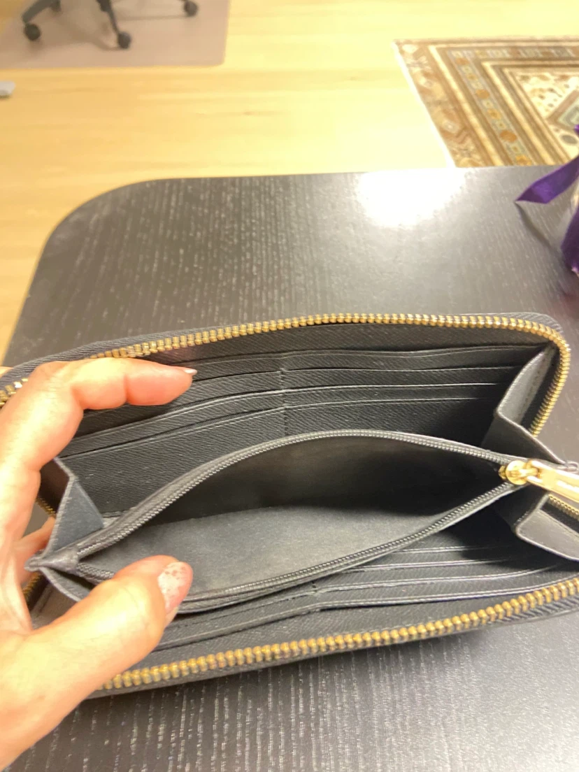 Coach Black Zip-Around Wallet - photo 4