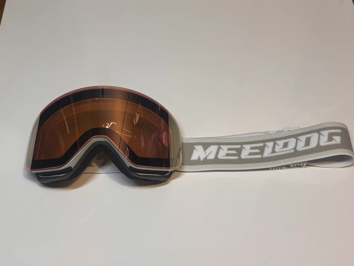 MEELOOG Magnetic Ski Goggles