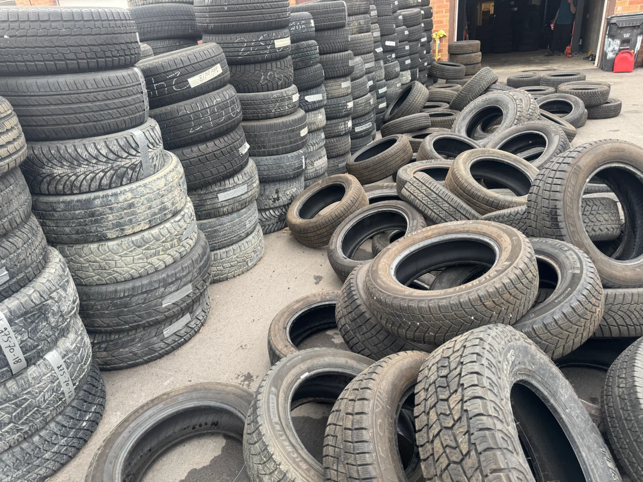 Use tire  Tires all season & winter - photo 2