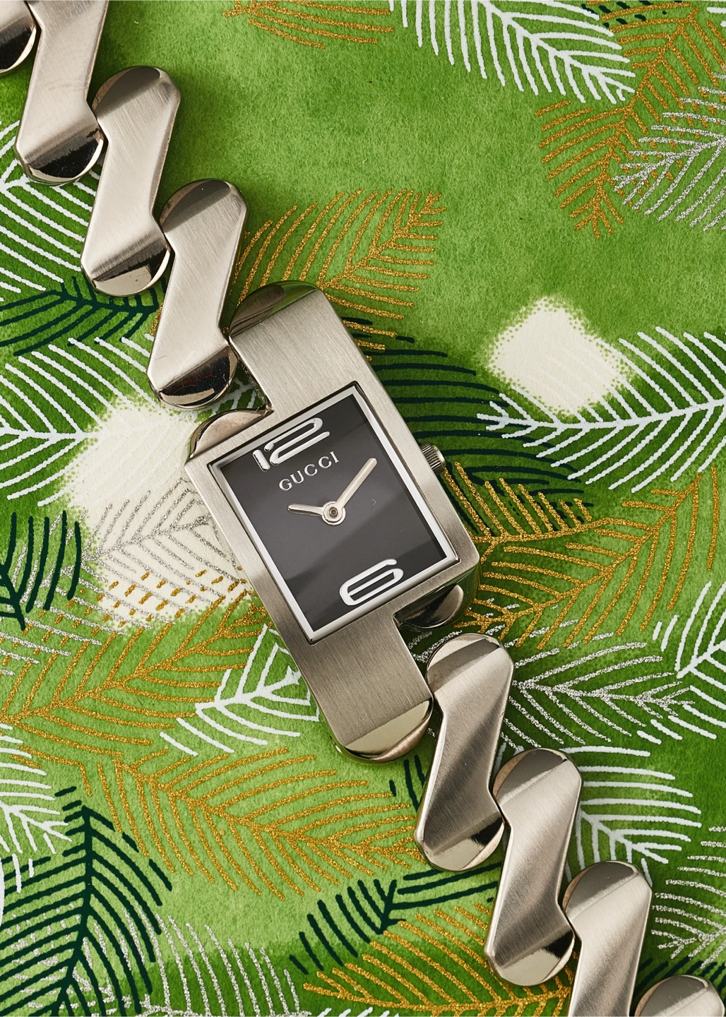 Vintage 90s GUCCI 2055L Swiss Made ladies watch