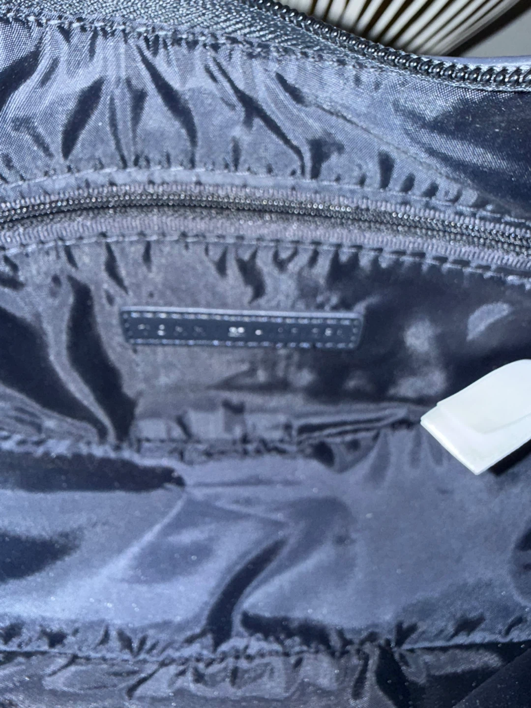 Tommy Hilfiger Monogram Shoulder Bag - photo 5