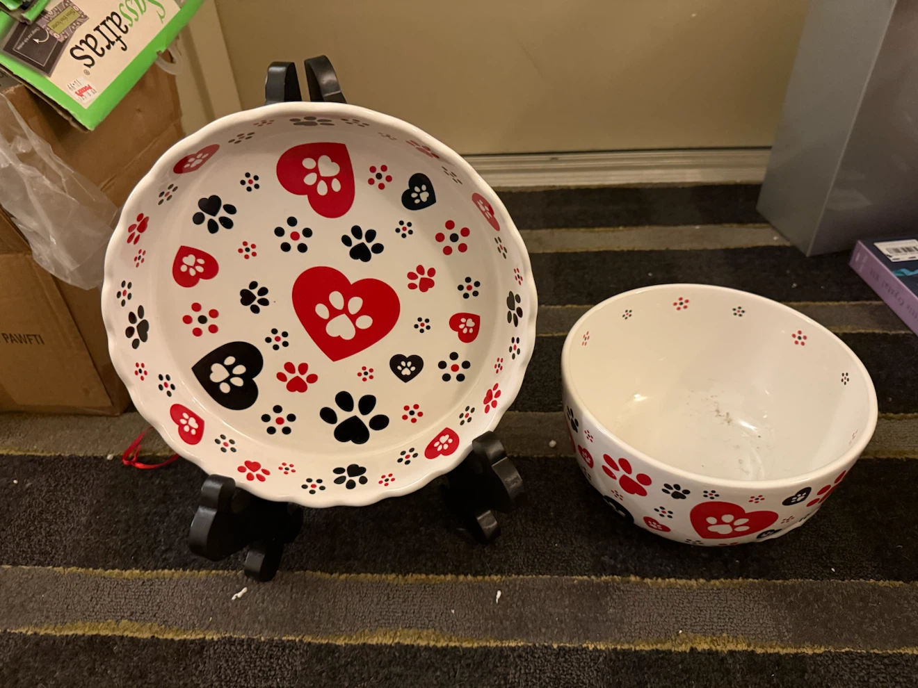 Ceramic bowl and plate pet themed