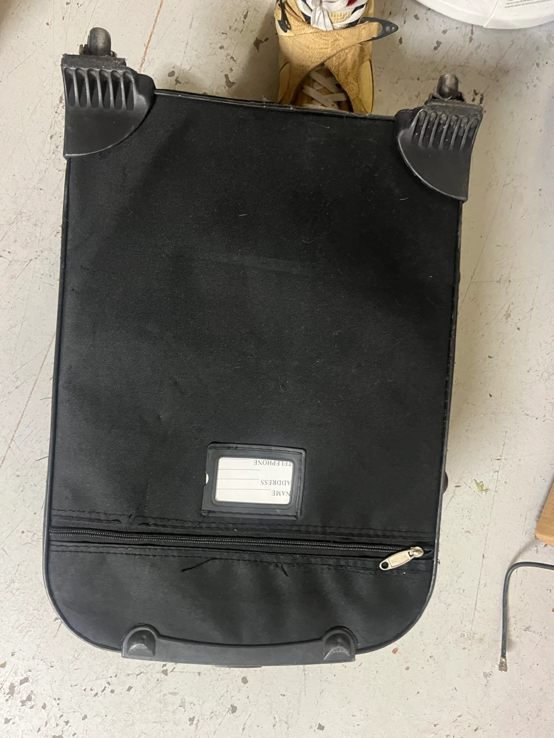 Skylife Black Carry-On Suitcase - photo 3