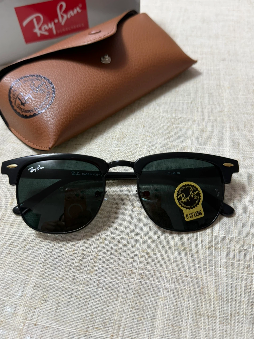 Ray-Ban Clubmaster Sunglasses Black