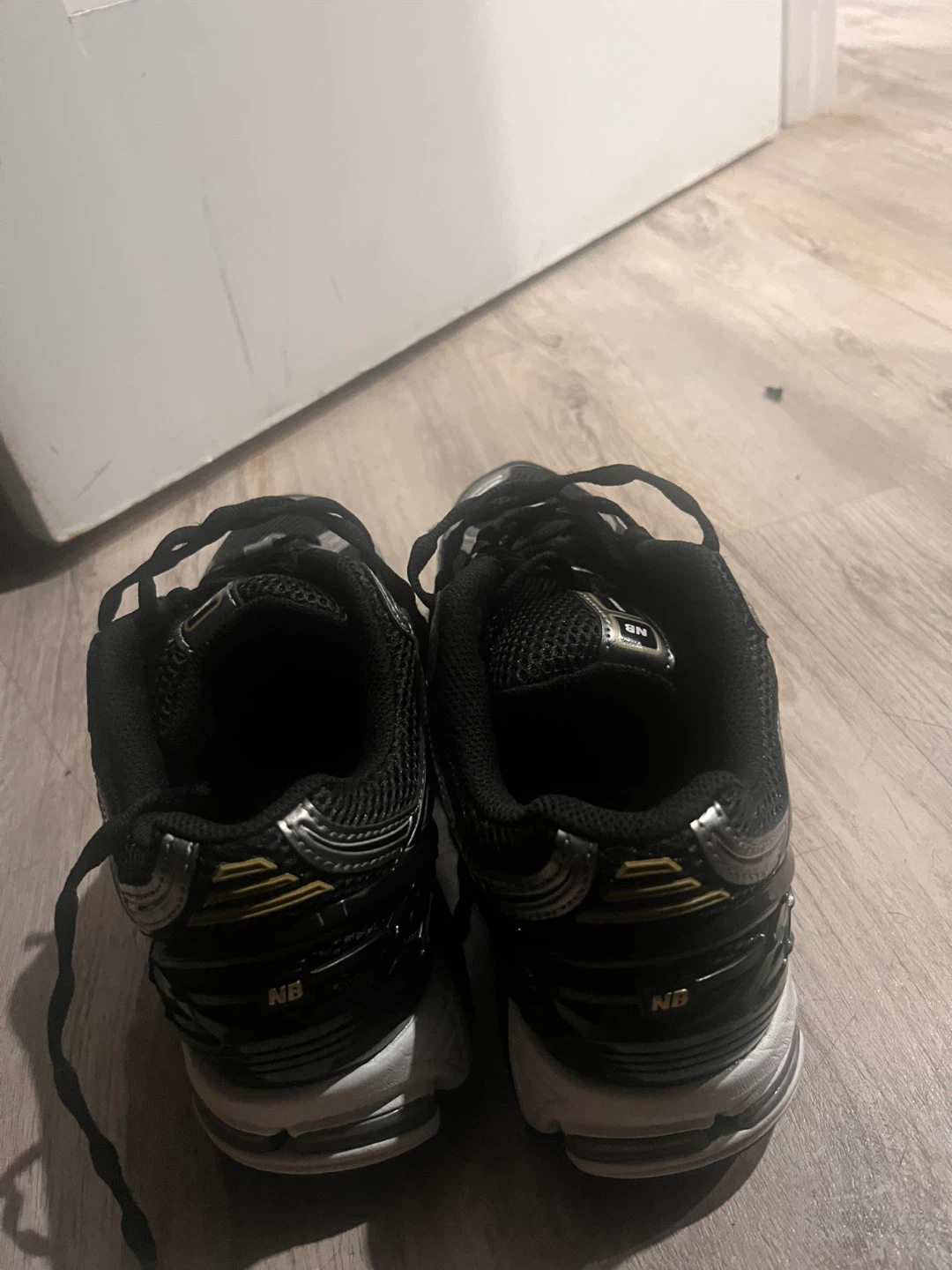 New Balance Black and Silver Running Sneakers - photo 3