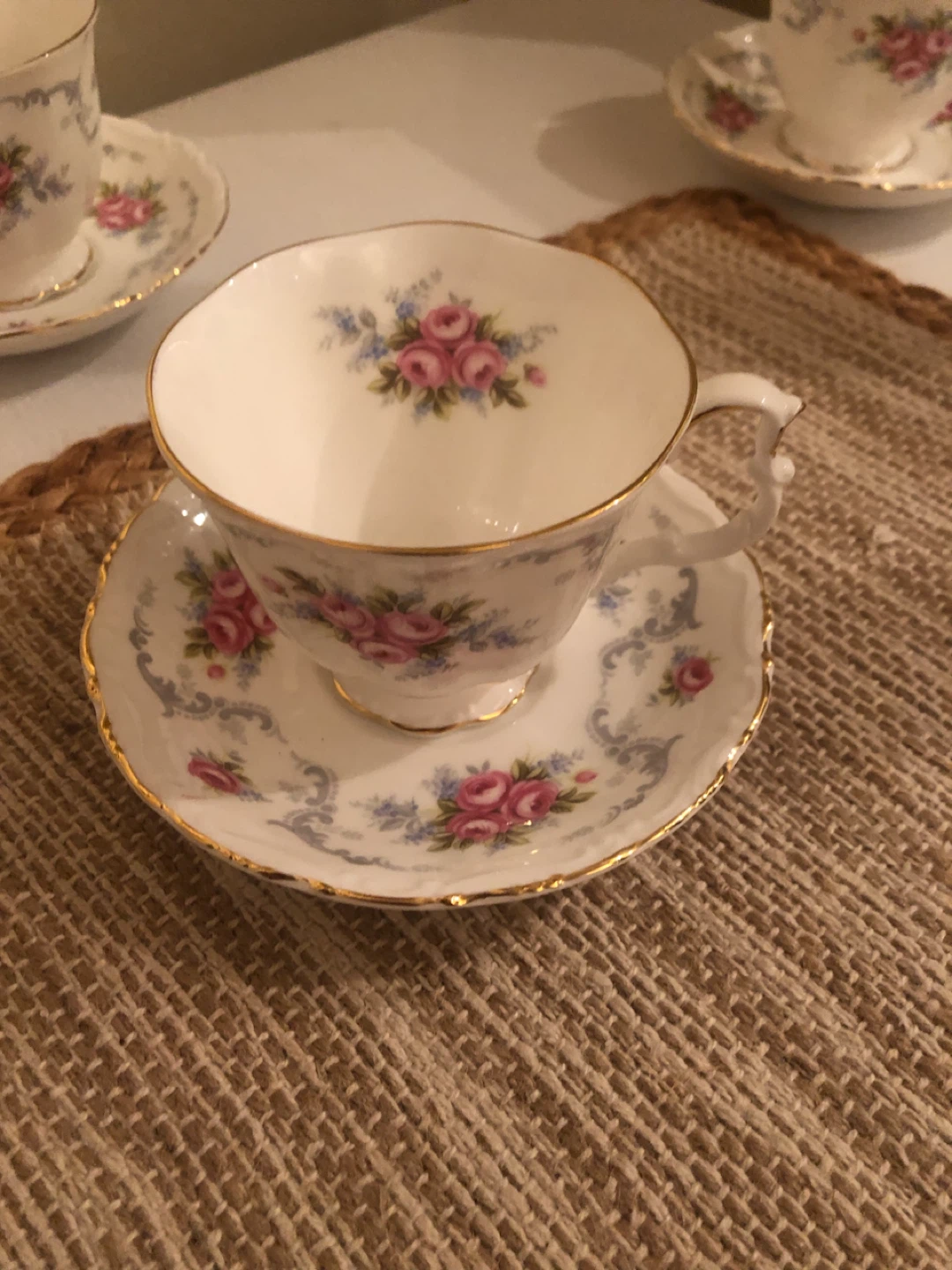 Royal Albert Tea Cup and Saucer - photo 3