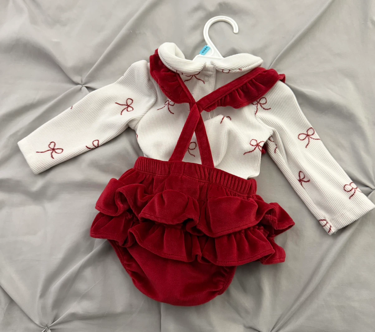 Baby girl ruffled Christmas Outfit - photo 2