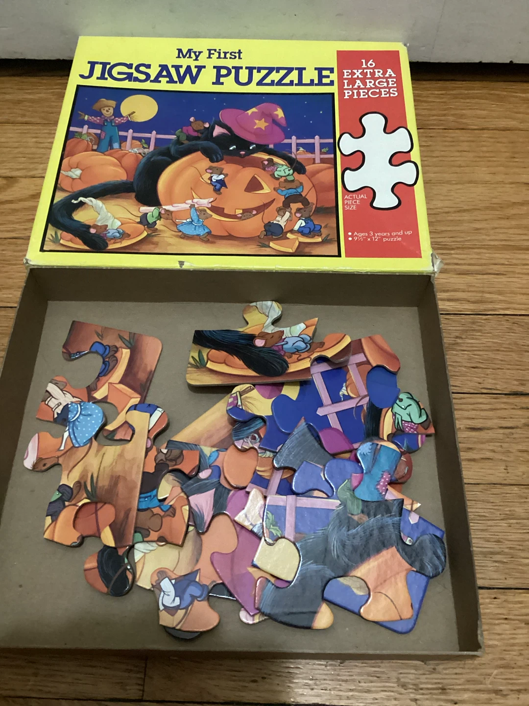 My First Jigsaw Puzzle 16 Piece Halloween Theme