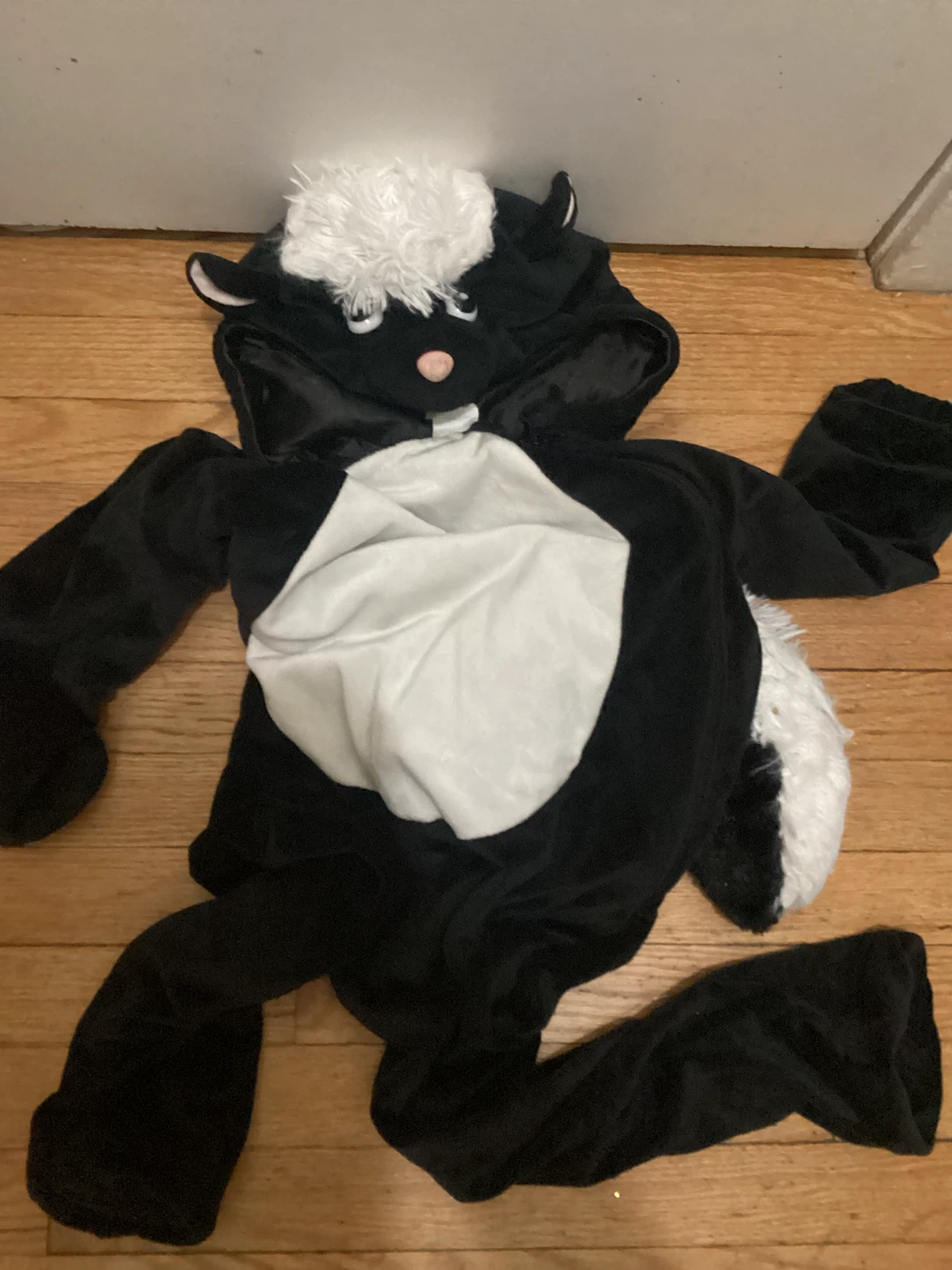 Childs Skunk Animal Onesie Costume 4-5T