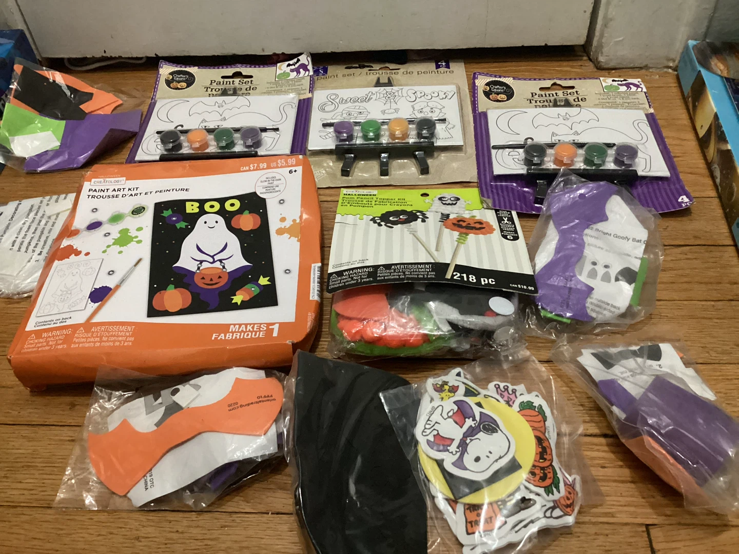 Assorted new Halloween Craft Kit Bundle