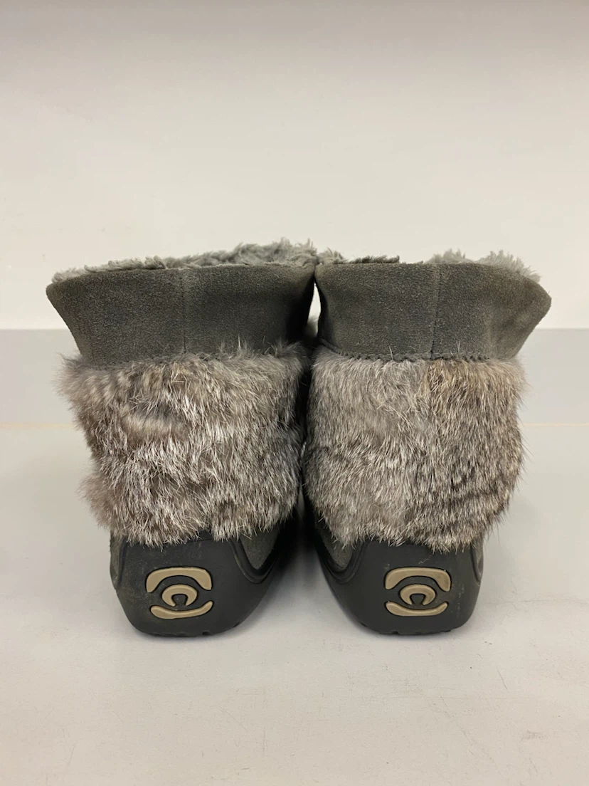 Manitobah Grey Suede Boots Size 10 - photo 4