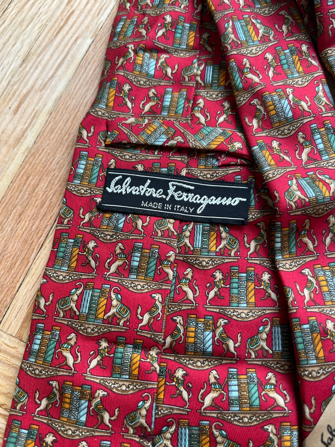 Salvatore Ferragamo 100% Silk Necktie – Made in Italy - photo 4
