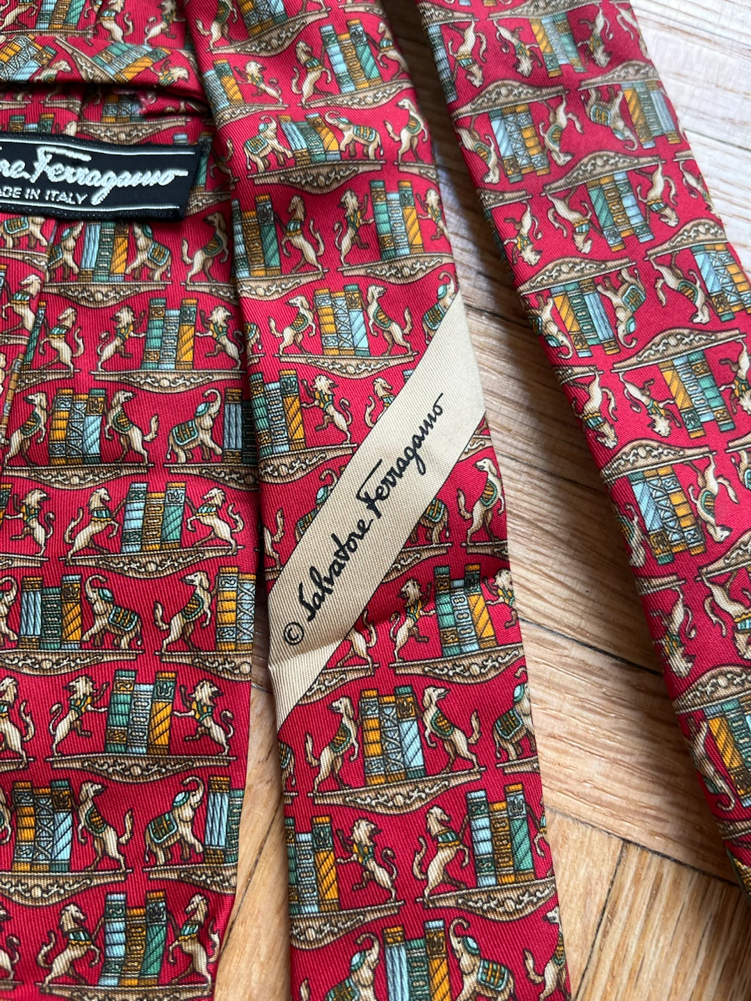 Salvatore Ferragamo 100% Silk Necktie – Made in Italy - photo 5