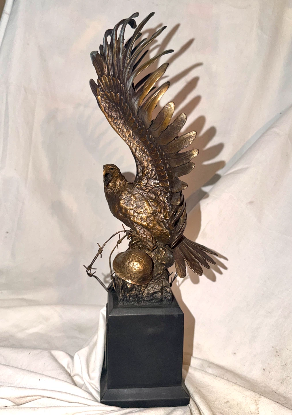 POW MIA Eagle Statue vintage military bronze sculpture - photo 3