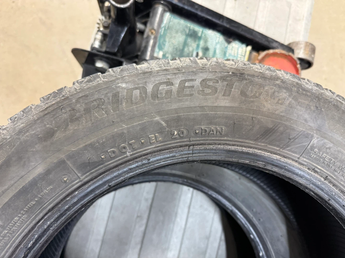 Bridgestone Blizzak 205/60R16 Winter Tires