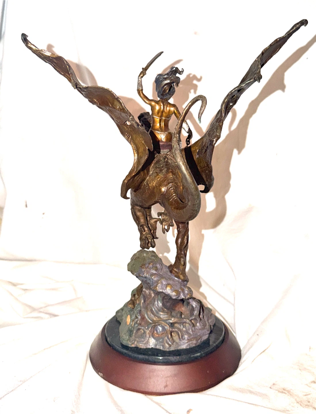 Maiden of the Golden Sword Statue Boris Vallejo - photo 3