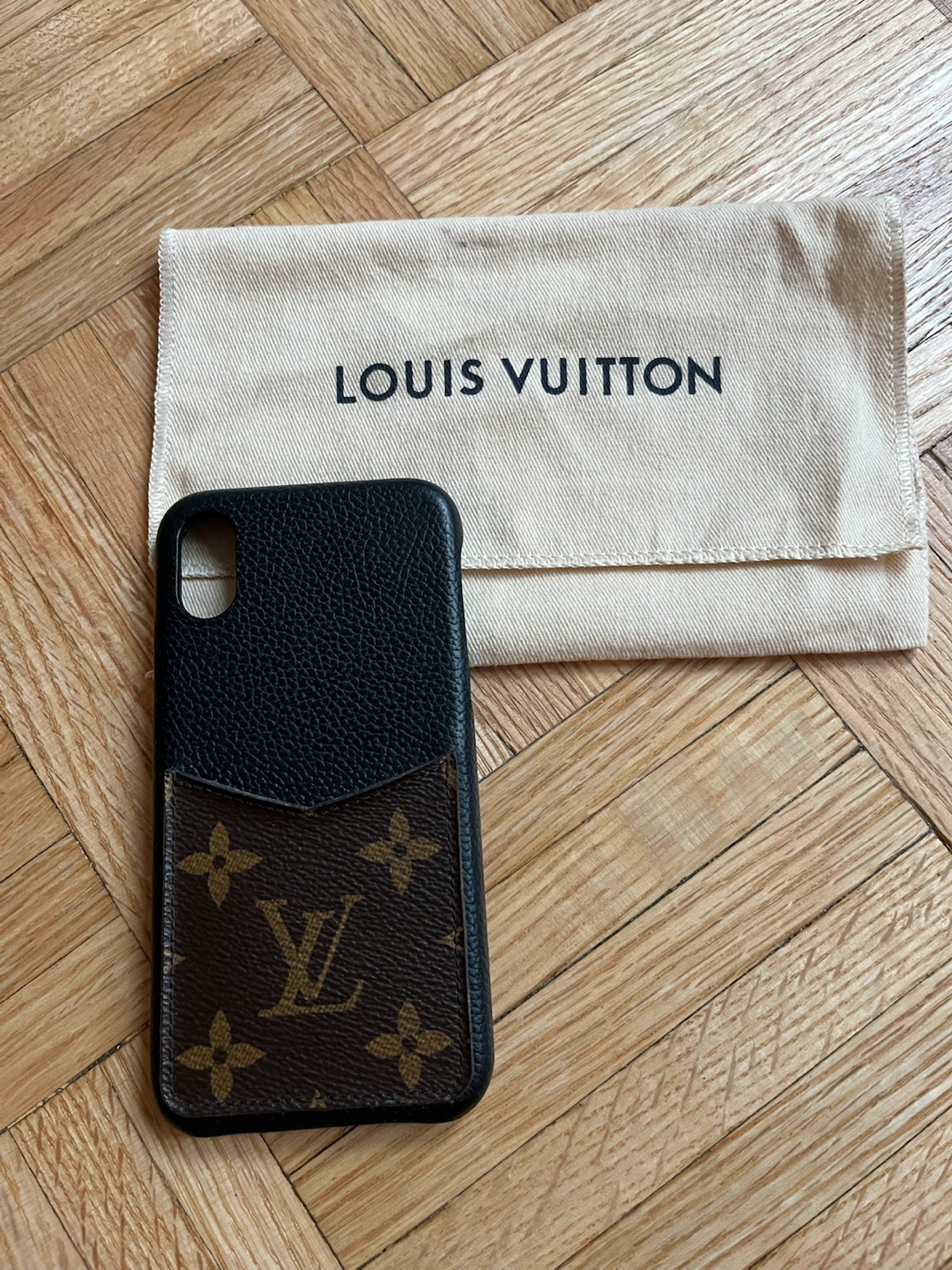 Louis Vuitton Monogram iPhone X/XS Bumper Case Black Leather - photo 3