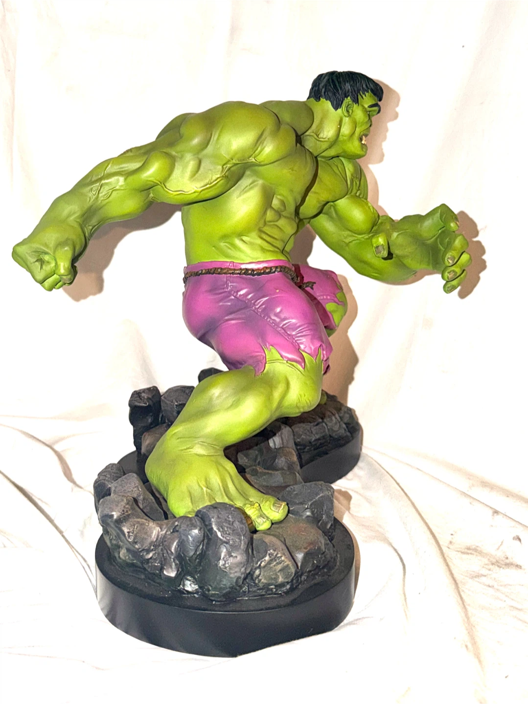 Bowen Designs The Incredible Hulk Full Size Statue - photo 5