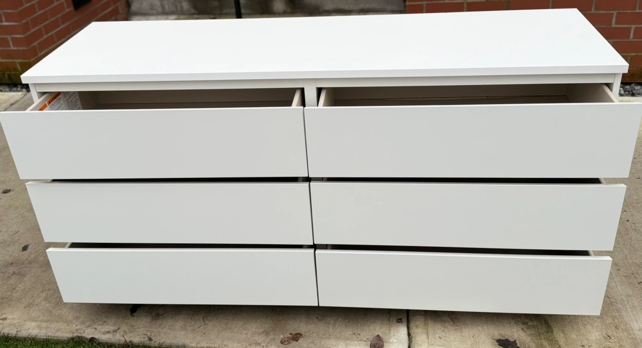 White 6-Drawer Dresser - photo 2