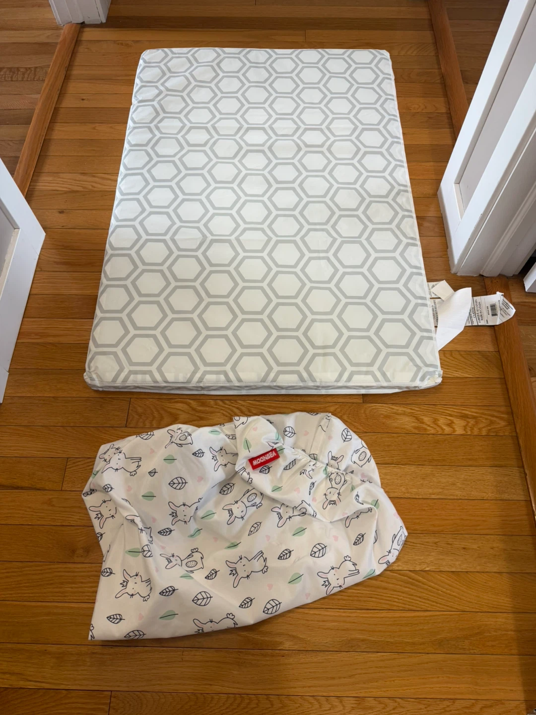 Playpen Mattress & Sheet - photo 2