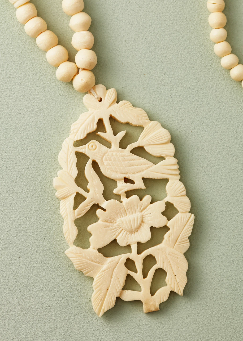Vintage Carved Bovine Bone Bird and Flower Pendant Necklace - photo 3