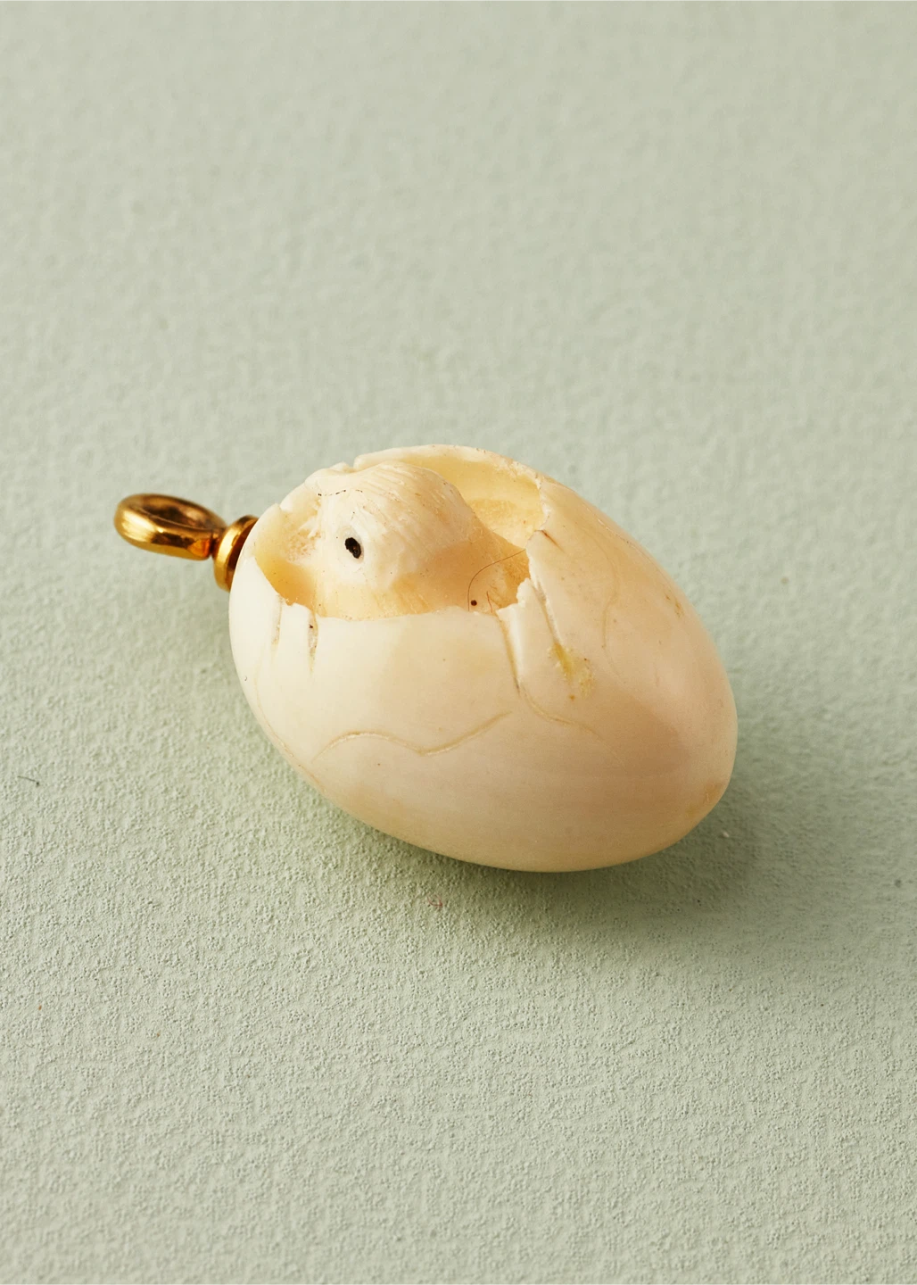 Miniature Vintage Carved Bone Hatching Chick Egg Charm Pendant - photo 3