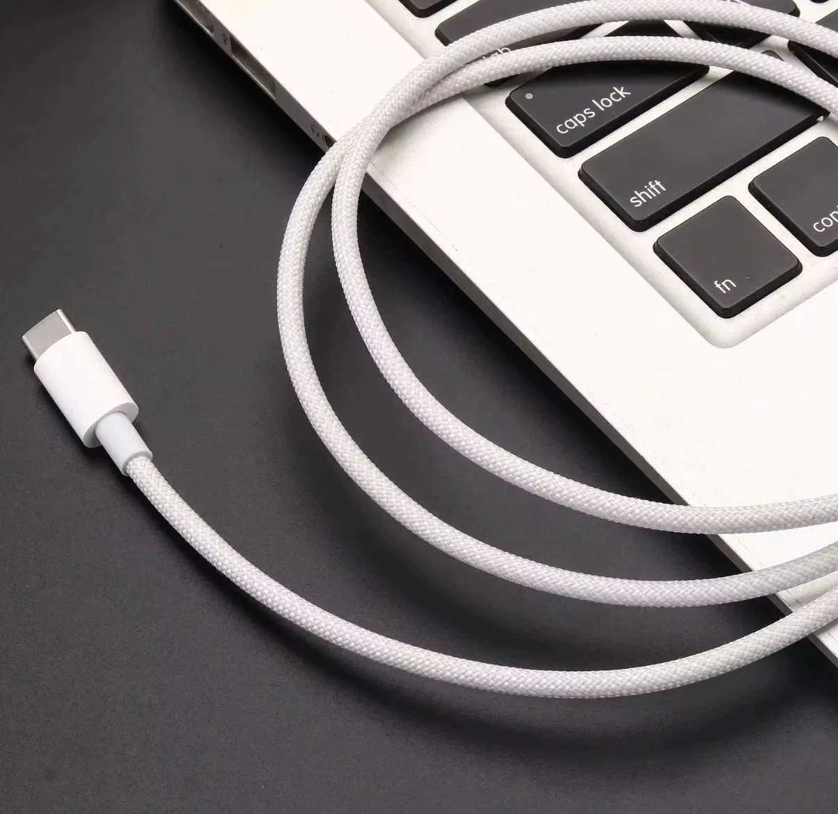 USB-C to USB-C Braided Cable 2M - 60W - photo 3