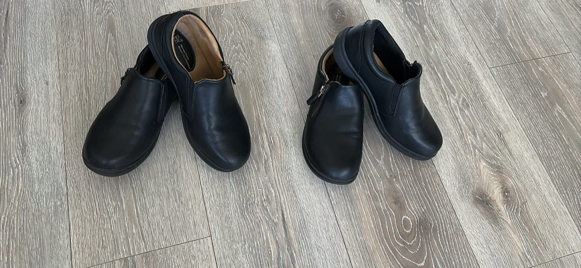 Time and Tru Black Slip-On Shoes - Size 8W