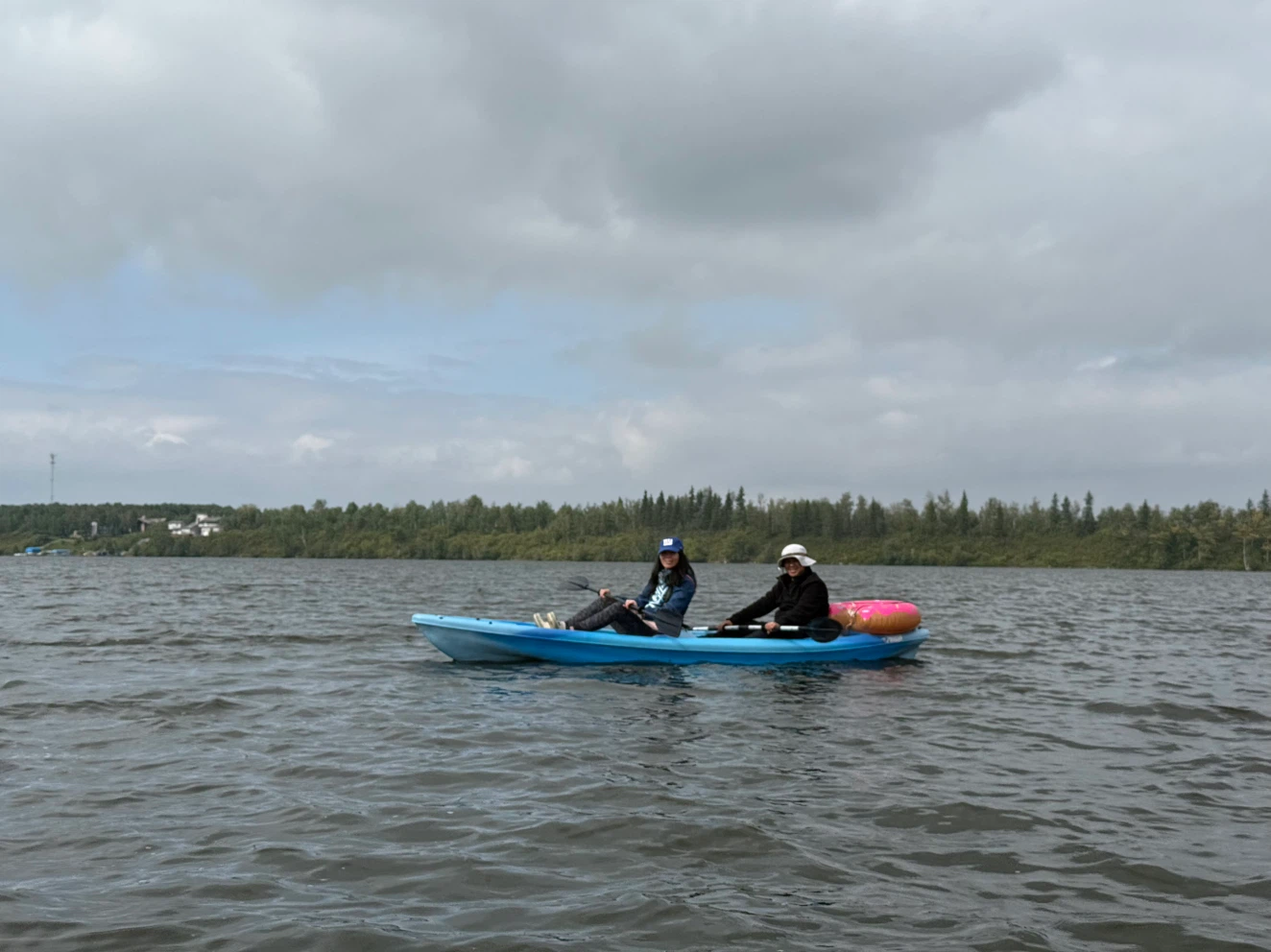 For rent Pelican 2-Person Kayak with Paddles - photo 4