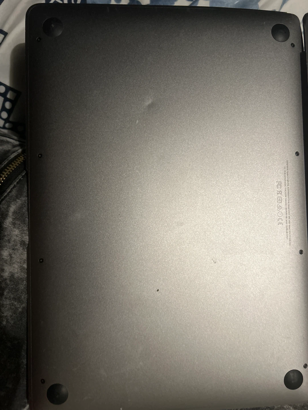 2016 Apple MacBook screen broken Everything else works fine - photo 2