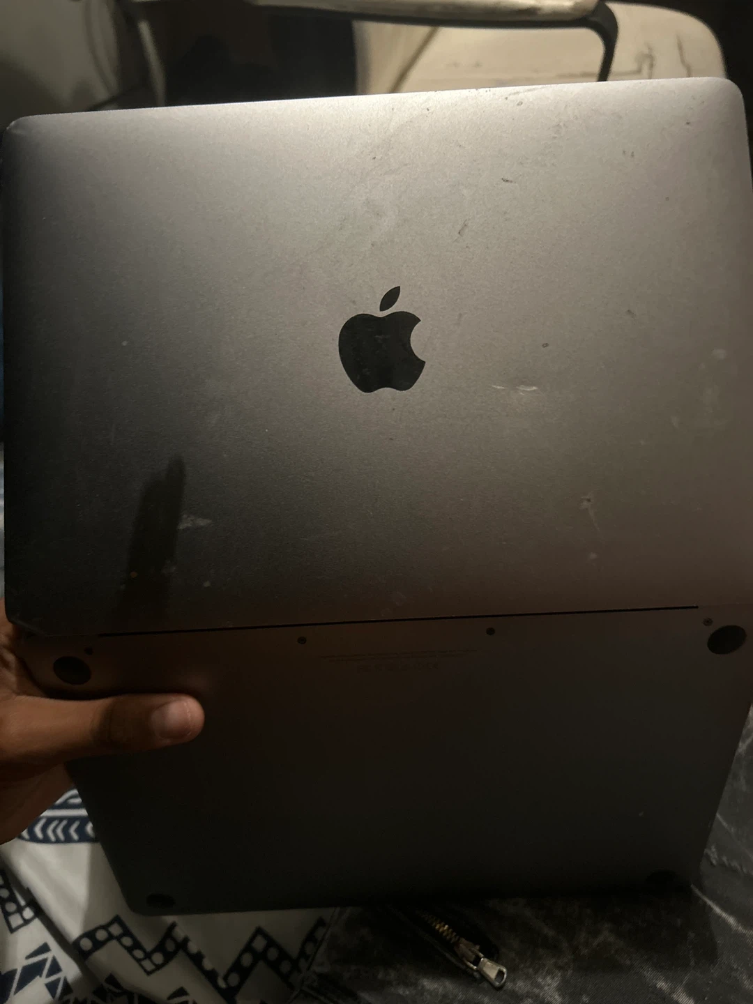 2016 Apple MacBook screen broken Everything else works fine - photo 3